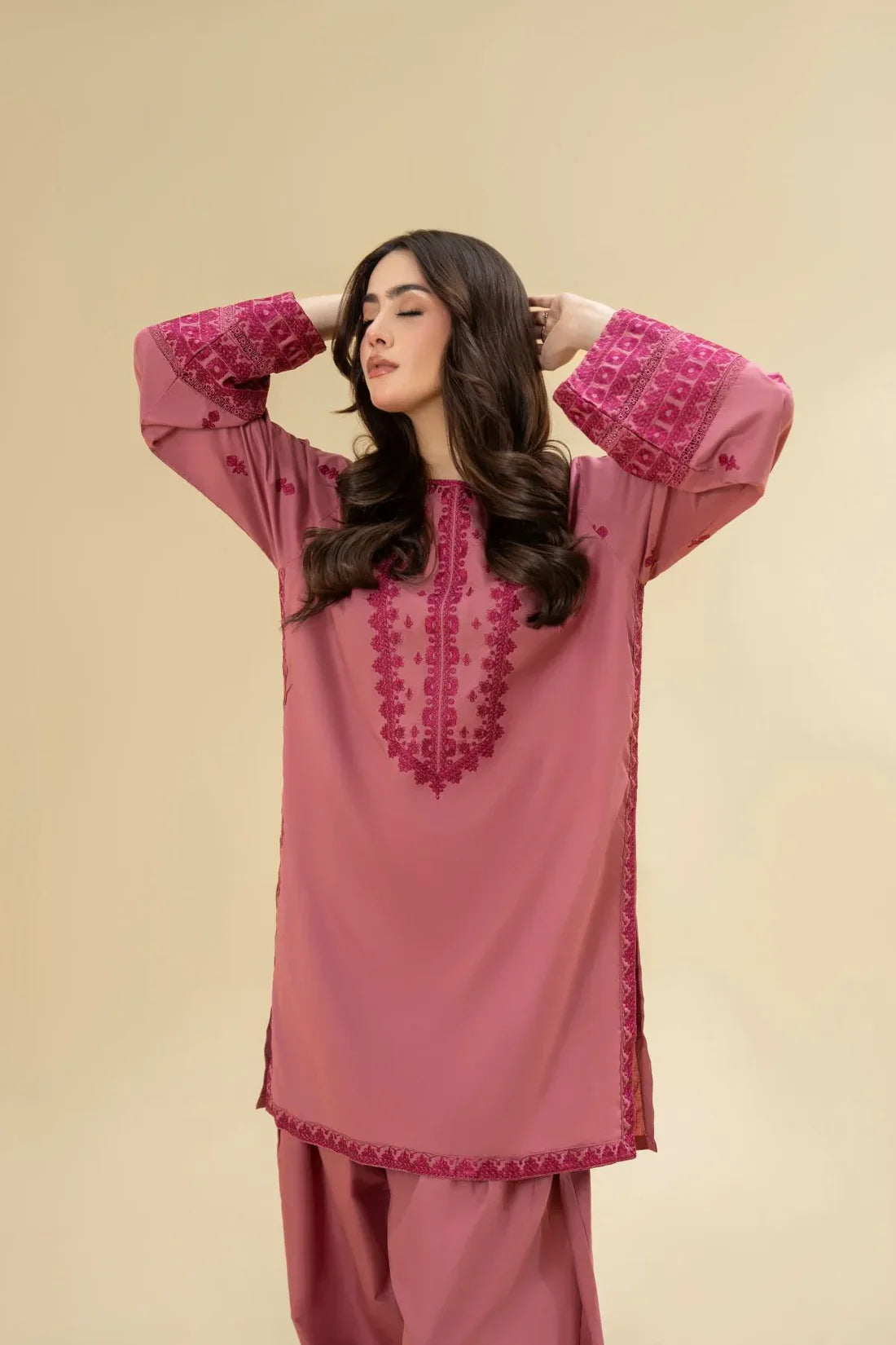 Naaz mahroon 2pc